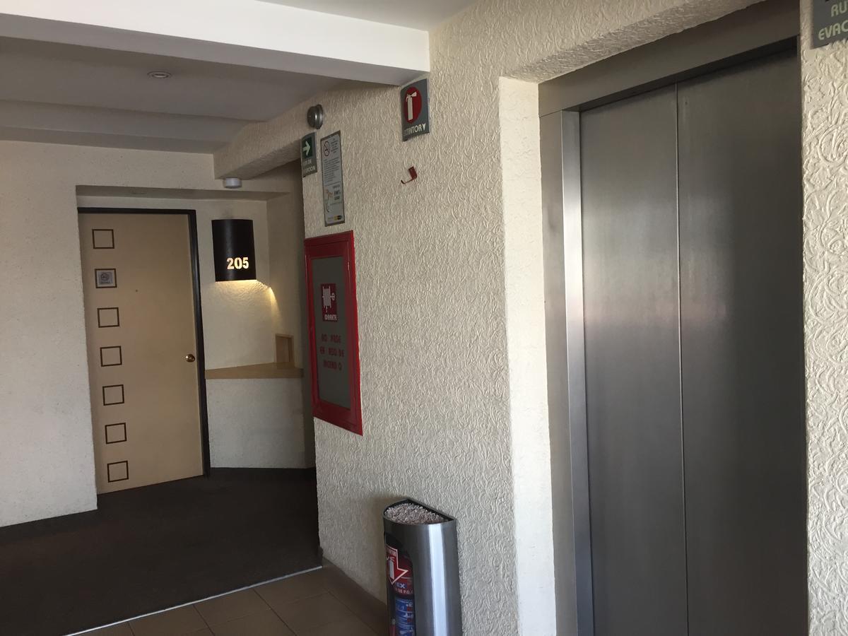 Hotel La Luna Мехико Экстерьер фото